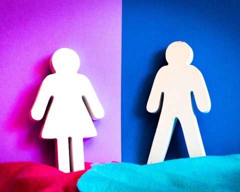 Waarom vrouwen voorzichtiger zijn dan mannen