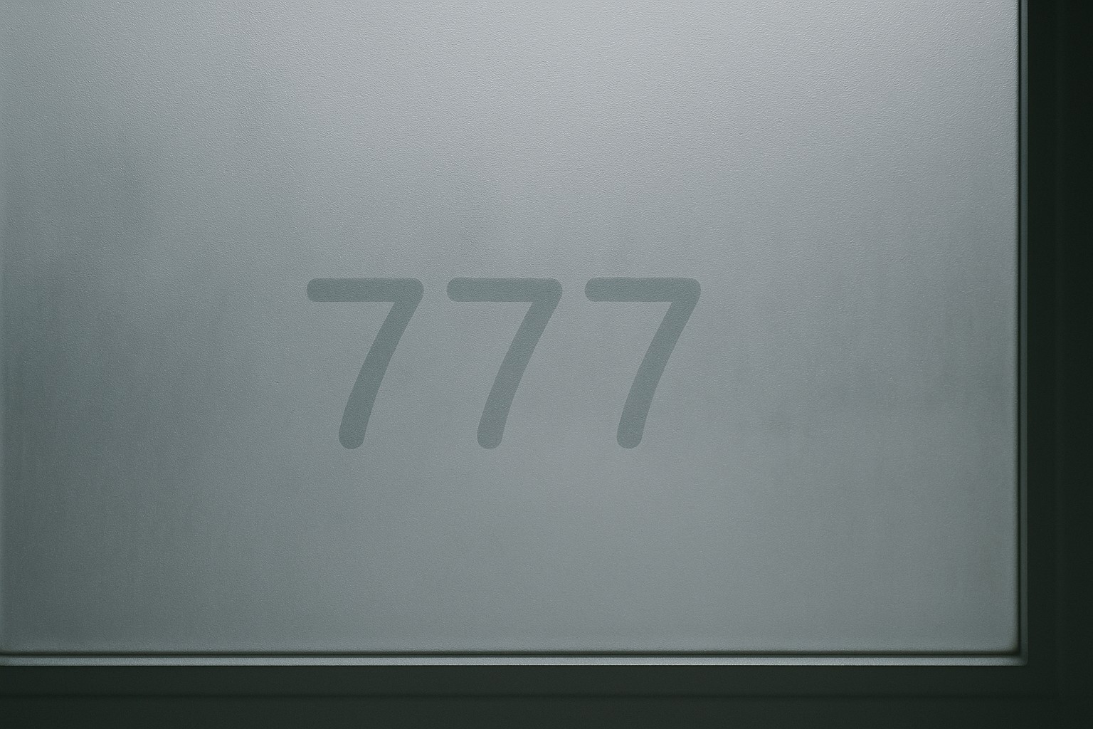 Betekenis getal 777 in de liefde, persoonlijk vlak & religie