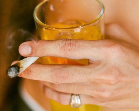 Waarom zijn meer mannen verslaafd dan vrouwen